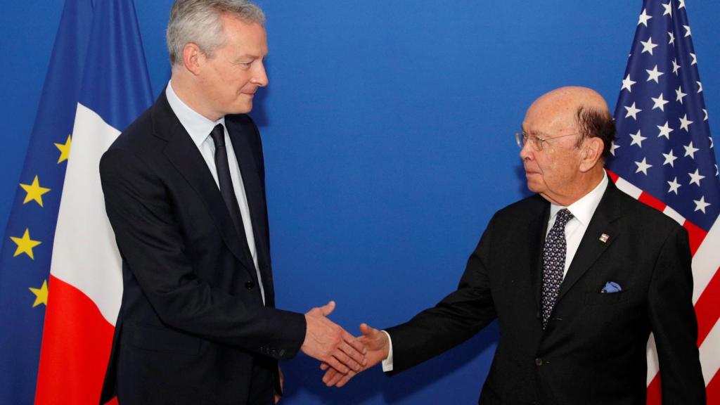 El secretario de Comercio de EEUU, Wilbur Ross, se reunió este miércoles en París con el ministro francés Bruno Le Maire