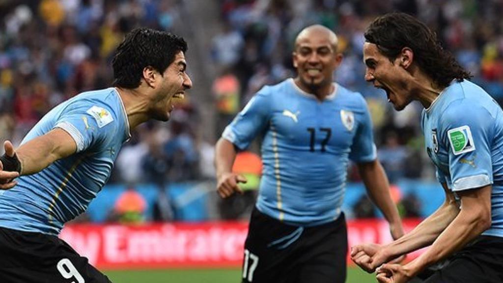 Cavani y Suárez, durante las eliminatorias para Rusia 2018.