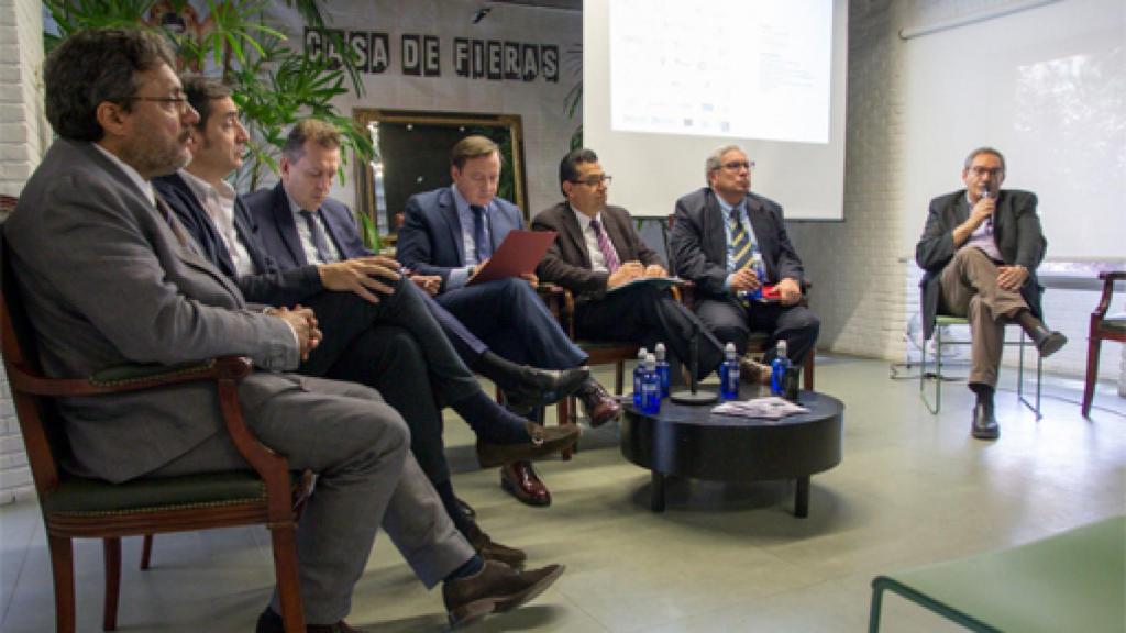 Image: Los derechos de autor se cuelan en la Feria del Libro