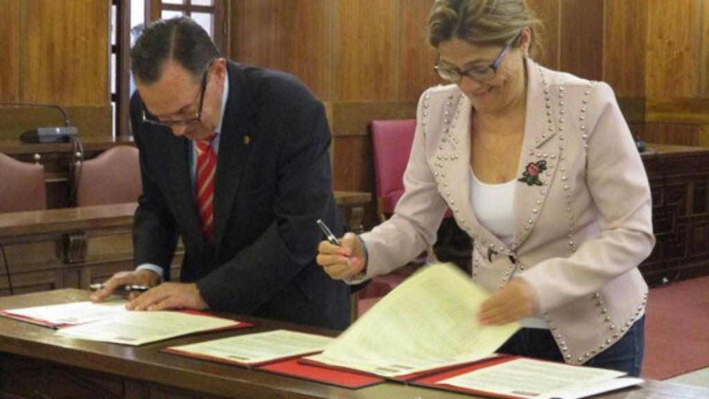 firma-convenio-dipu-comerci