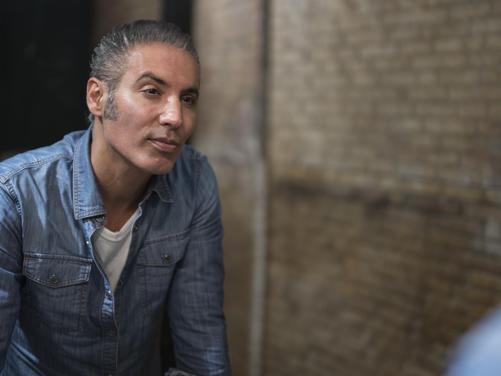 Pitingo en el camerino.