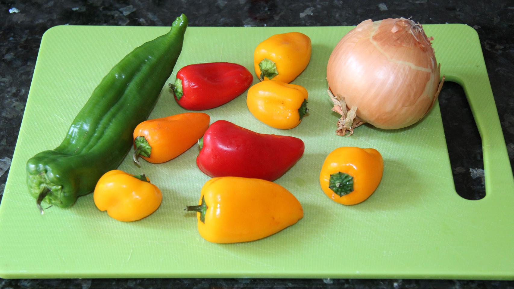 COCA NEGRA CON VERDURAS Y LANGOSTINOS CON TMX 05