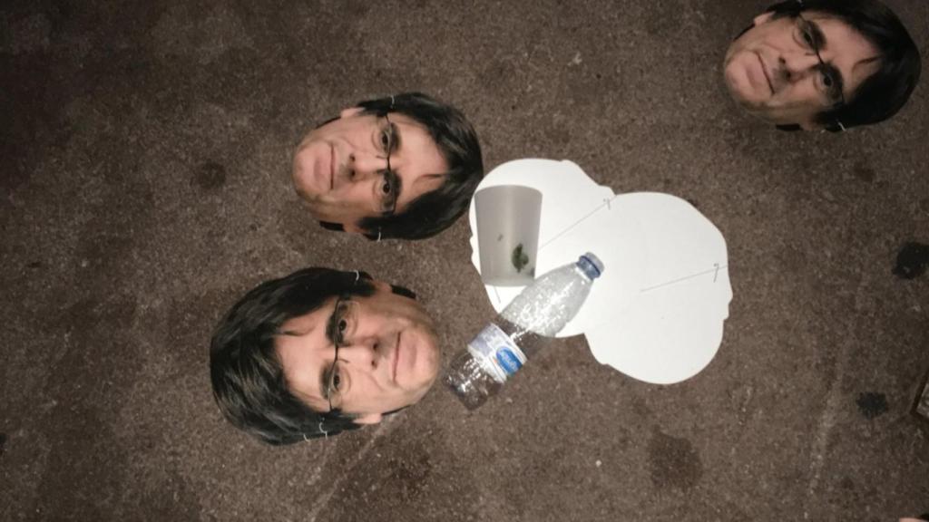 El Primavera Sound cierra el festival repartiendo caretas de Puigdemont.