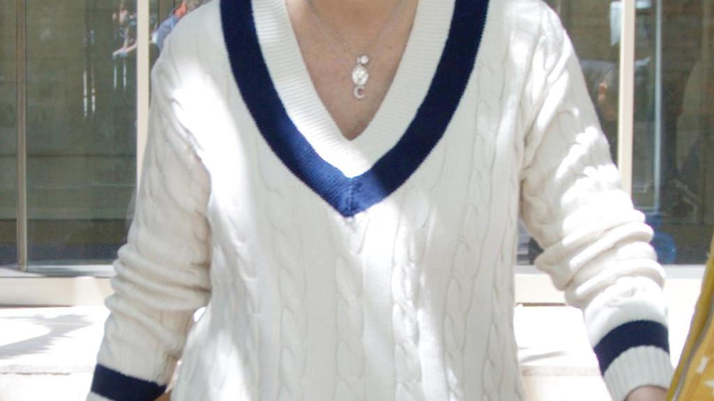 María Zurita paseando.