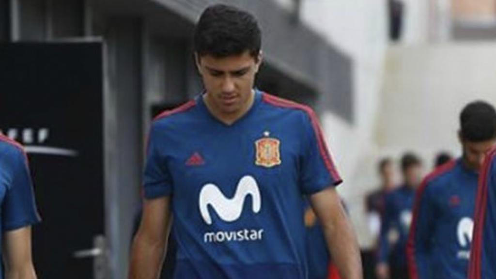 Jesús Vallejo y Rodri Hernández, con la Selección Española. Foto: sefutbol.com