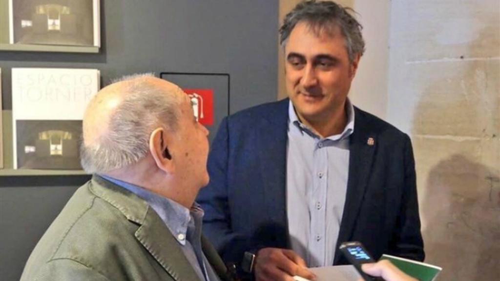 Gustavo Torner y el alcalde Ángel Mariscal en una imagen de archivo