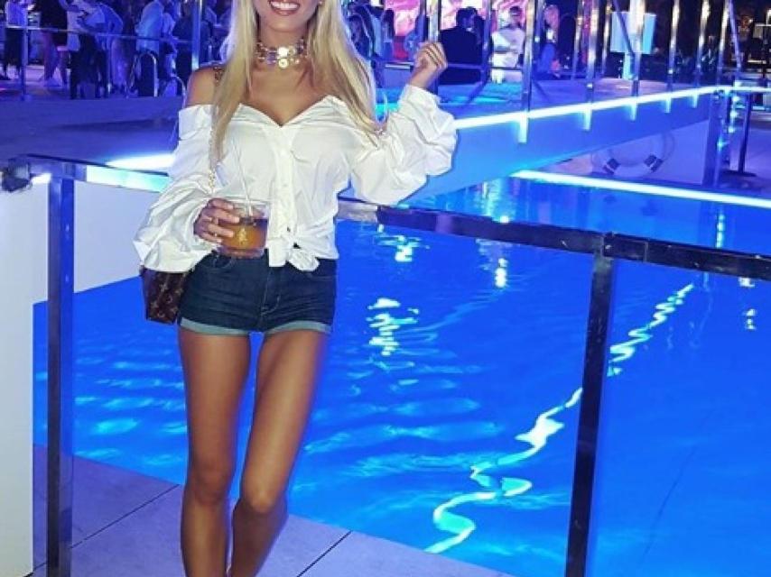 Oriana en un exclusivo bar de Barcelona.