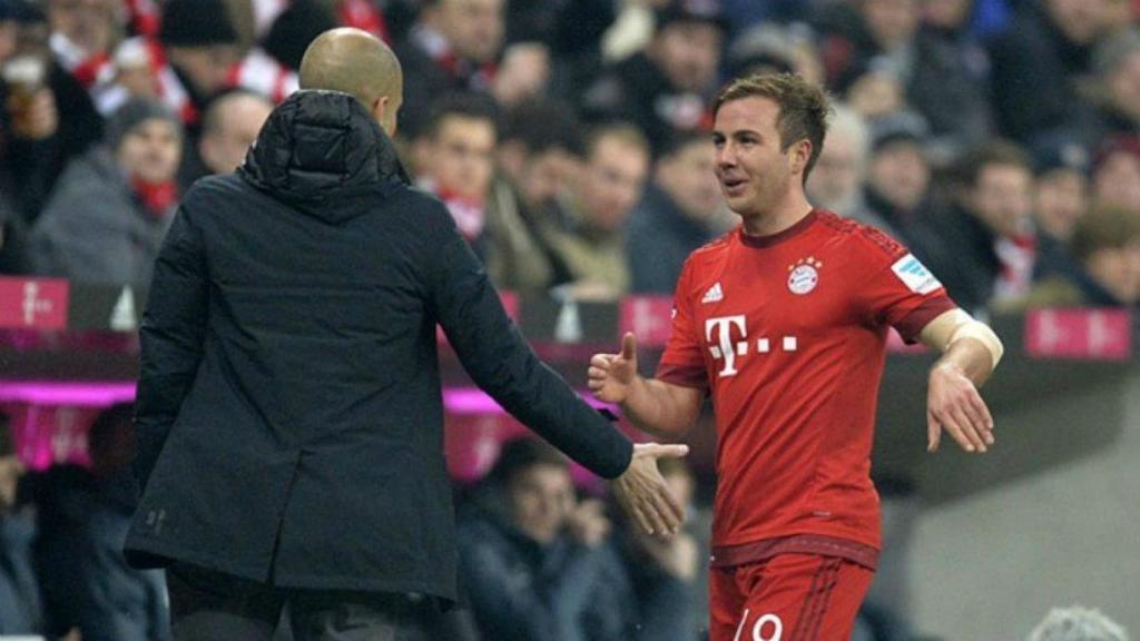 Götze, en el Bayern, celebra con Guardiola. Foto fcbayern.com