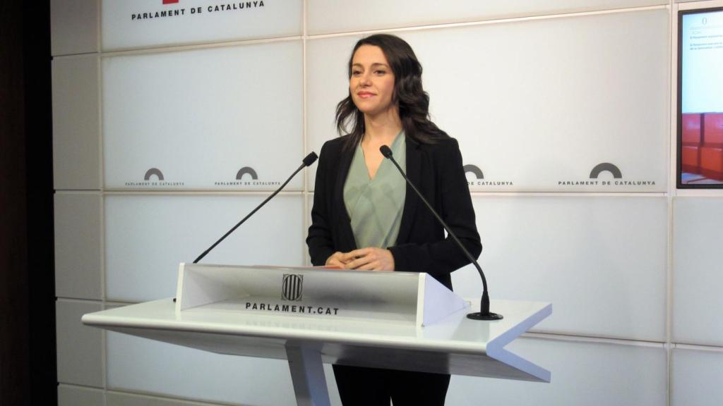 Arrimadas, en una rueda de prensa