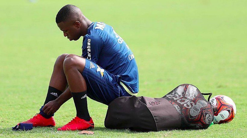 Las cuatro opciones del Real Madrid para el futuro de Vinicius