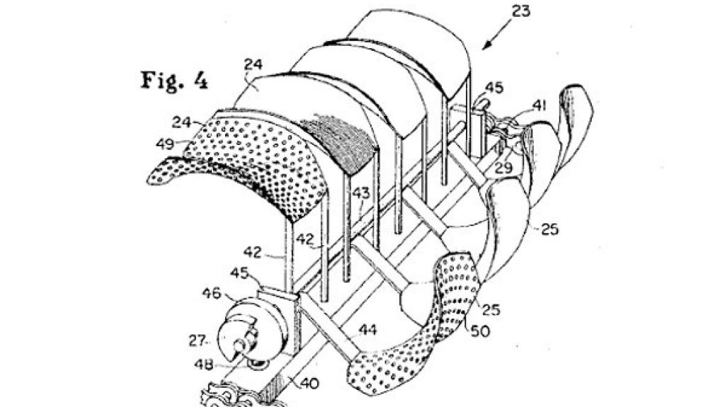 Los moldes sobre los que se colocaba la masa de las Pringles.