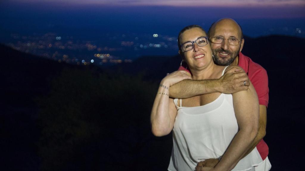 Ginés Hernández, antiguo Papa de El Palmar de Troya, junto a su mujer, Nieves Triviño.