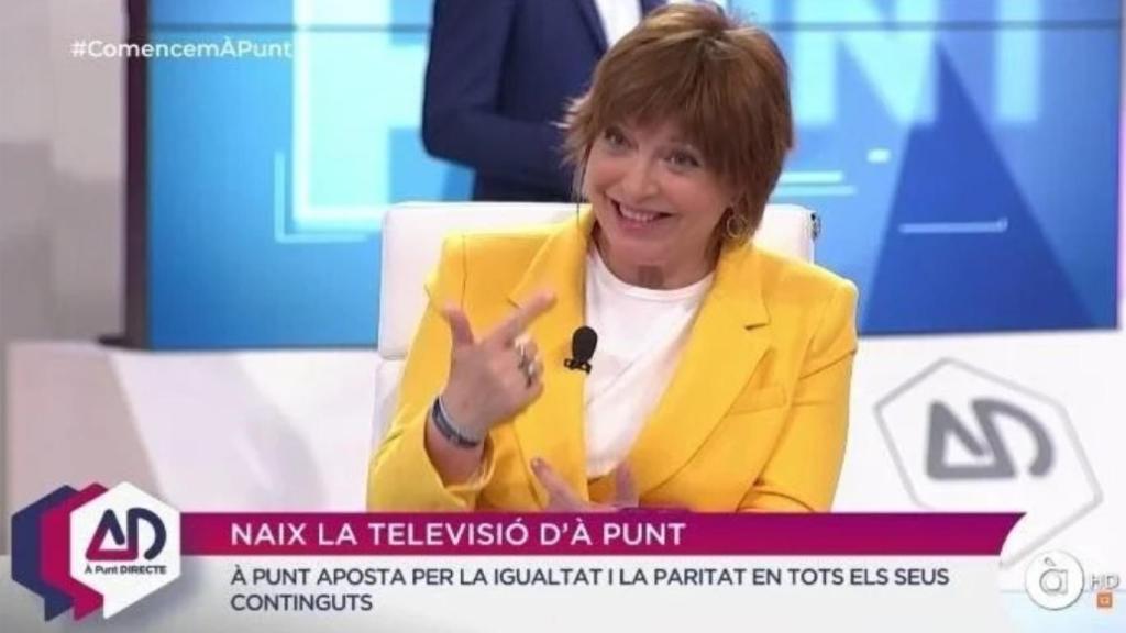 Empar Marco, de amarillo en su nueva aparición en À Punt.