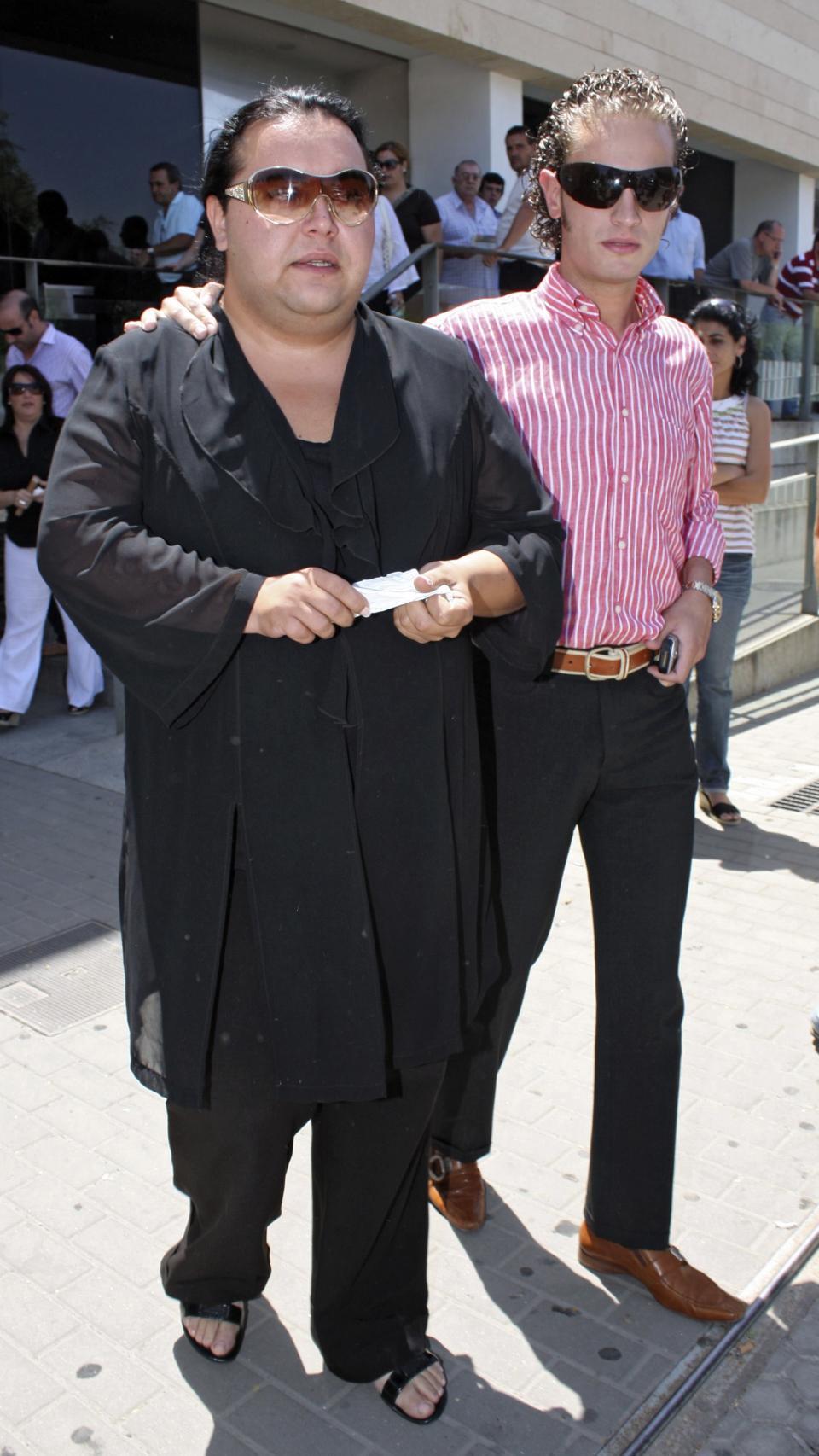 Falete junto a Isaac.