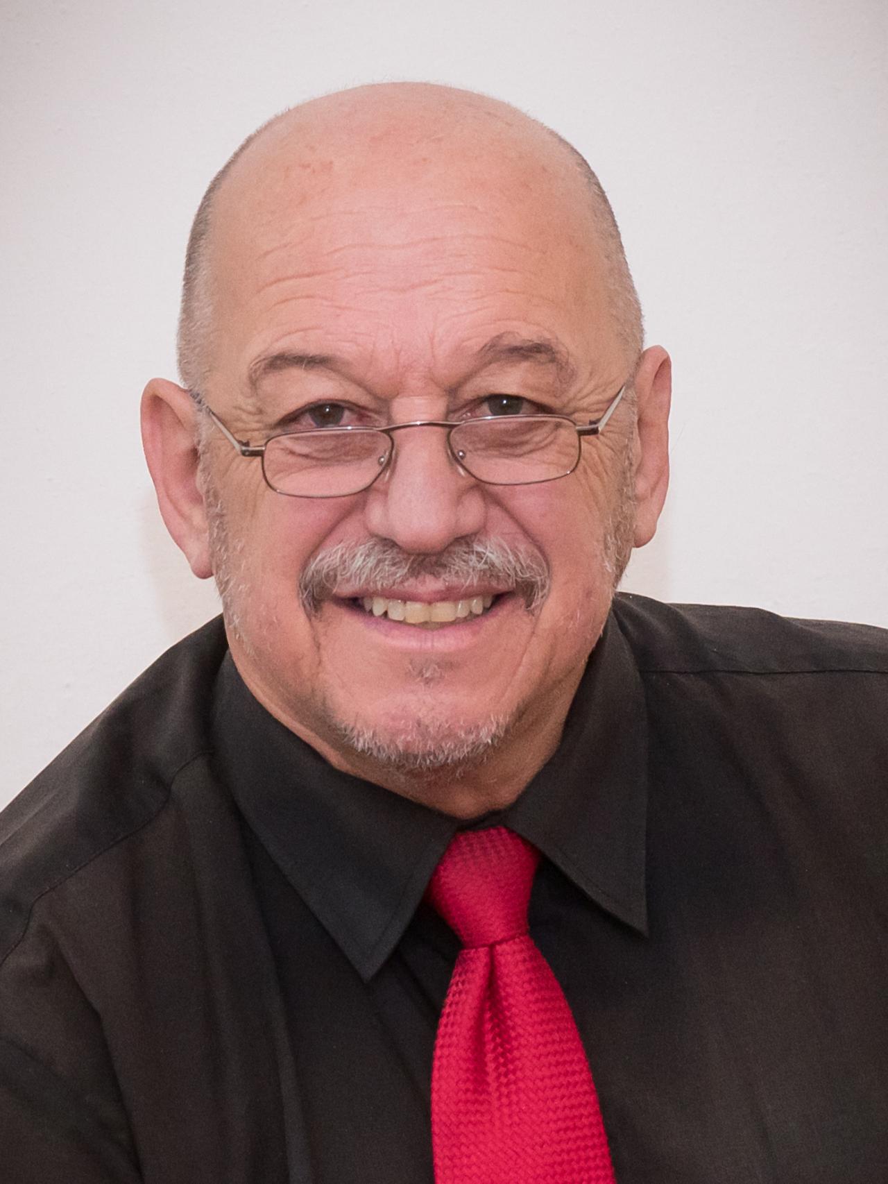 Ritter, el que imparte los cursos de la polémica.