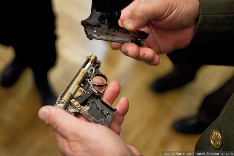 pistola rayos laser union sovietica 4