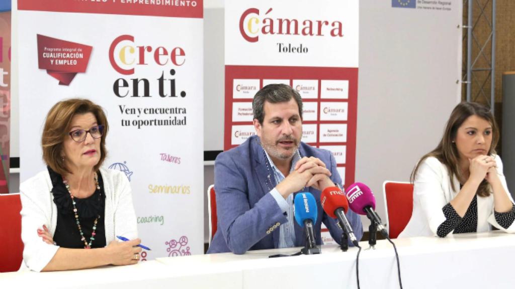 Manuel Madruga, en el centro. Foto de Óscar Huertas.