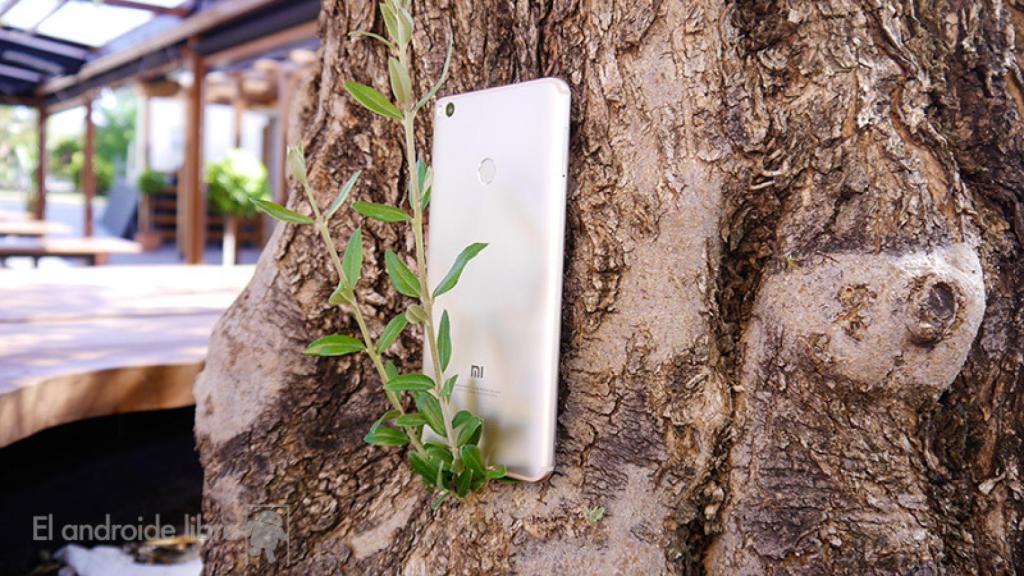 El Xiaomi Mi Max 3 es filtrado en nuevas imágenes gracias a sus fundas