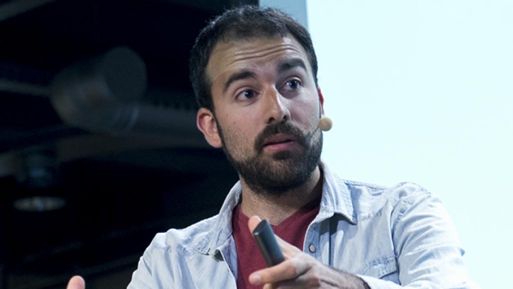 Aitor Sánchez durante la presentación de su libro 'Mi dieta ya no cojea' en la Fundación Telefónica.