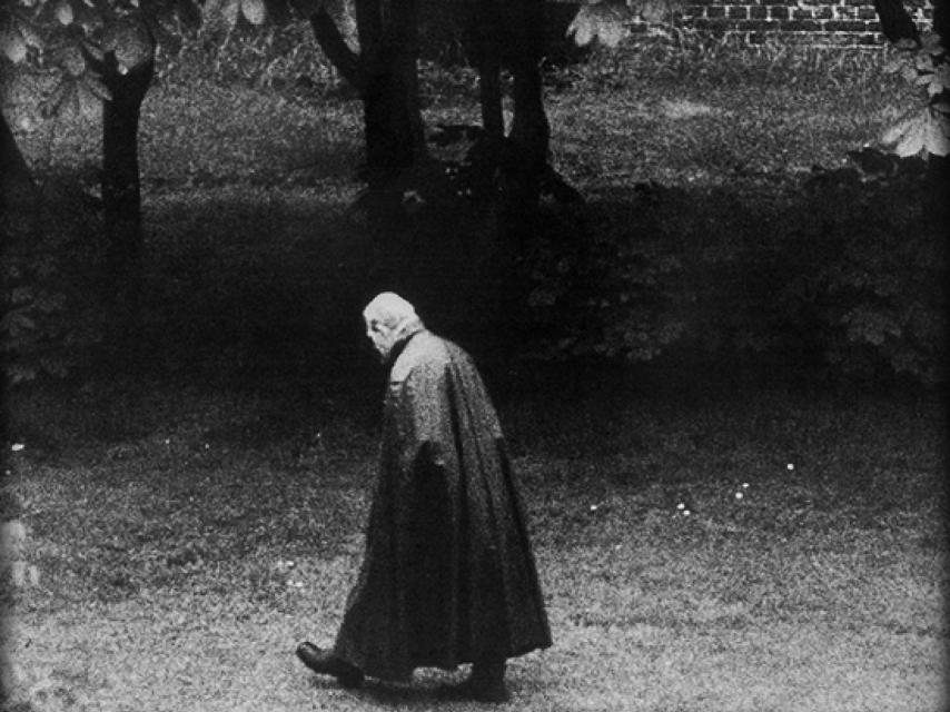 Rudolf Hess en Spandau. En sus tiempos en la prisión de Brieva, Luis Roldán la comparó por su ambiente frío e inhóspito con la famosa cárcel.