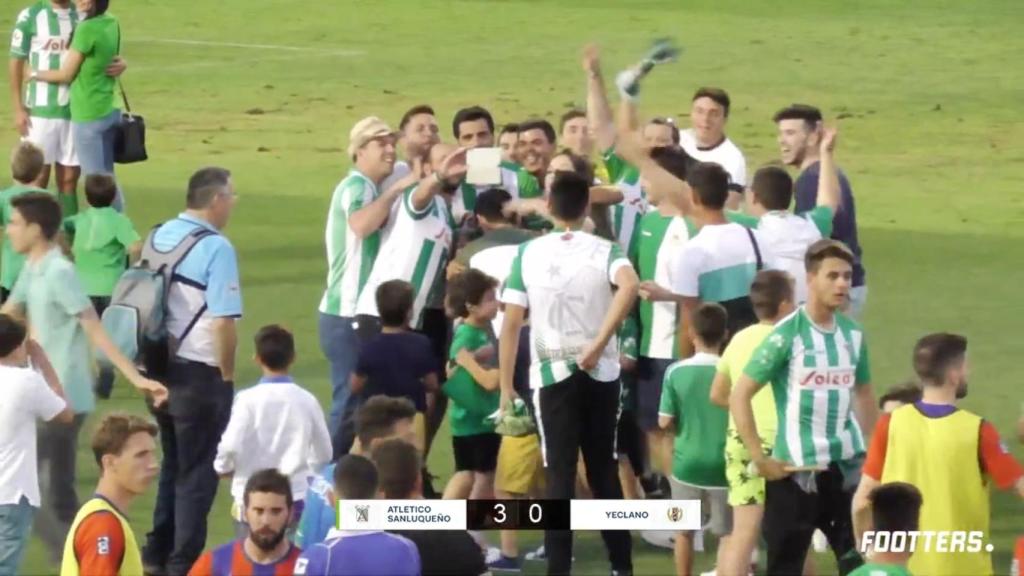 Captura de la retransmisión de la fase de ascenso de Tercera a Segunda B en la que el Atlético Sanluqueño derrotó en la ida al Yeclano por 3-0 y que pudo seguirse por suscripción a través de Footters.