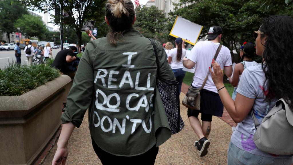 Manifestante contra Trump