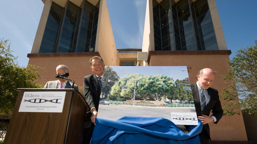 Francisco Ayala, en una presentación en la UCI.