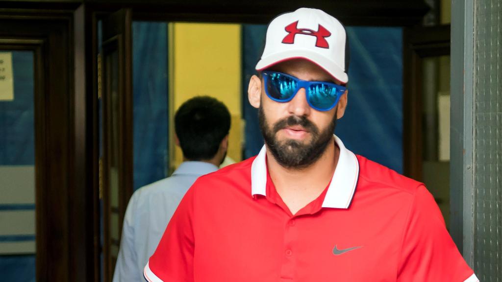 Antonio Manuel Guerrero, el guardia civil de 'La Manada', a su llegada este lunes al juzgado de guardia de Sevilla para firmar.