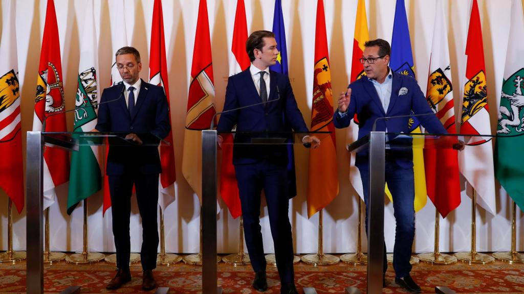 Kurz en Viena con sus socios del ultra FPÖ, Heinz-Christian Strache y Herbert Kickl