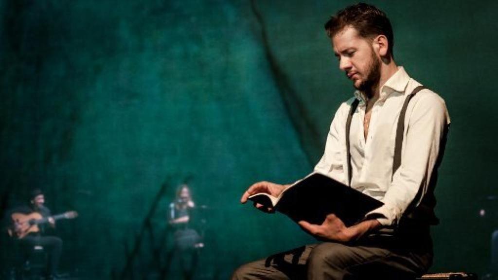 Image: El último tren de Lorca llega a la estación de Almada