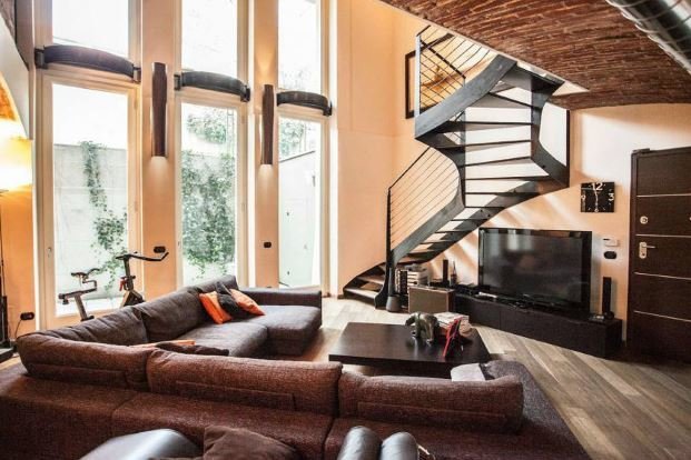 Captura de una de las mansiones que ofrecen a Cristiano en Italia