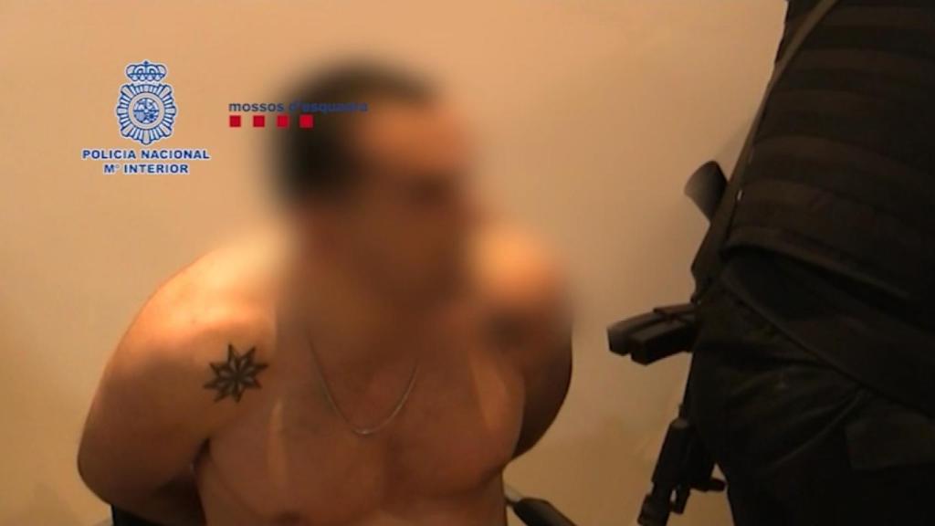 Detención practicada por la Policía contra los Vor v Zakone.