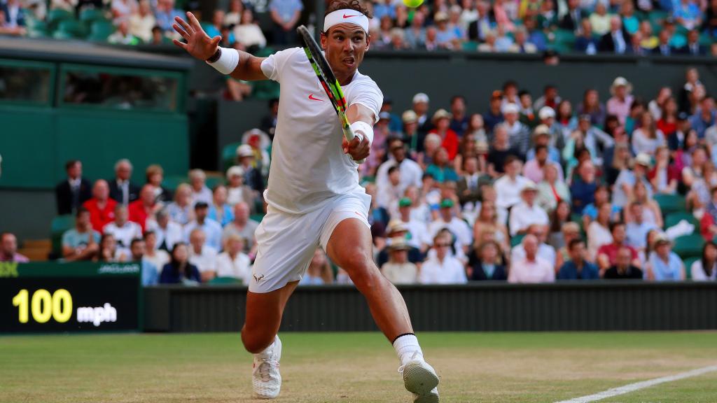 Nadal, restando un saque de del Potro.