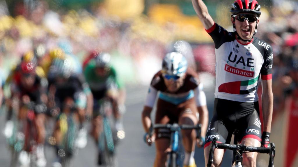 Dan Martin en la meta del Muro de Bretaña.