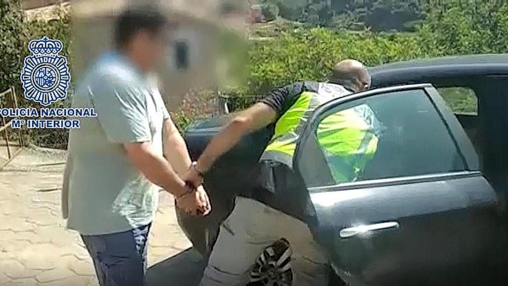 El chamán de Mallorca que abusaba de mujeres en 'aguas del amor' llenas de droga