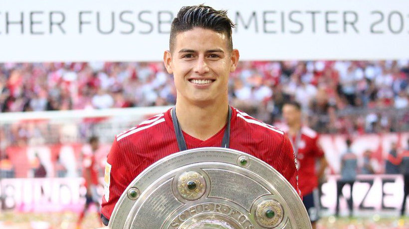 James Rodríguez durante la celebración de la Bundesliga. Foto: Twitter (@jamesrodriguez)