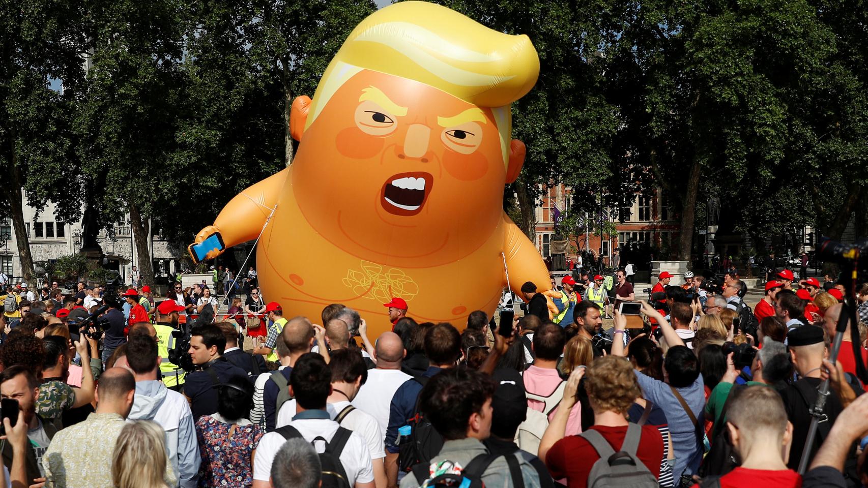 La polémica visita de Trump a Londres, en imágenes