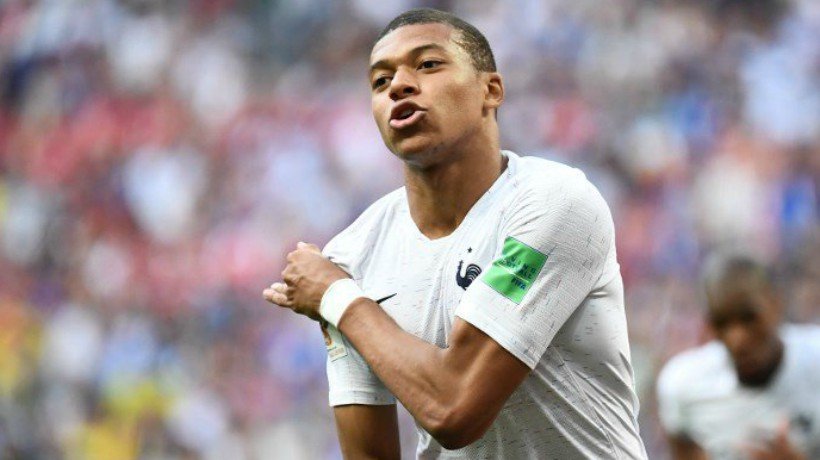 Mbappé, con Francia. Foto Twitter (@equipedefrance)