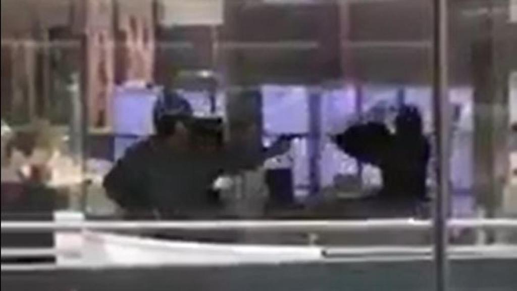 Momento en el que se producen los disparos.