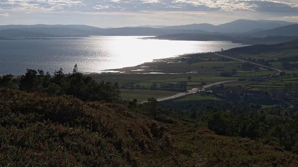 Vistas del pantano de Arija desde el Puerto del Escudo