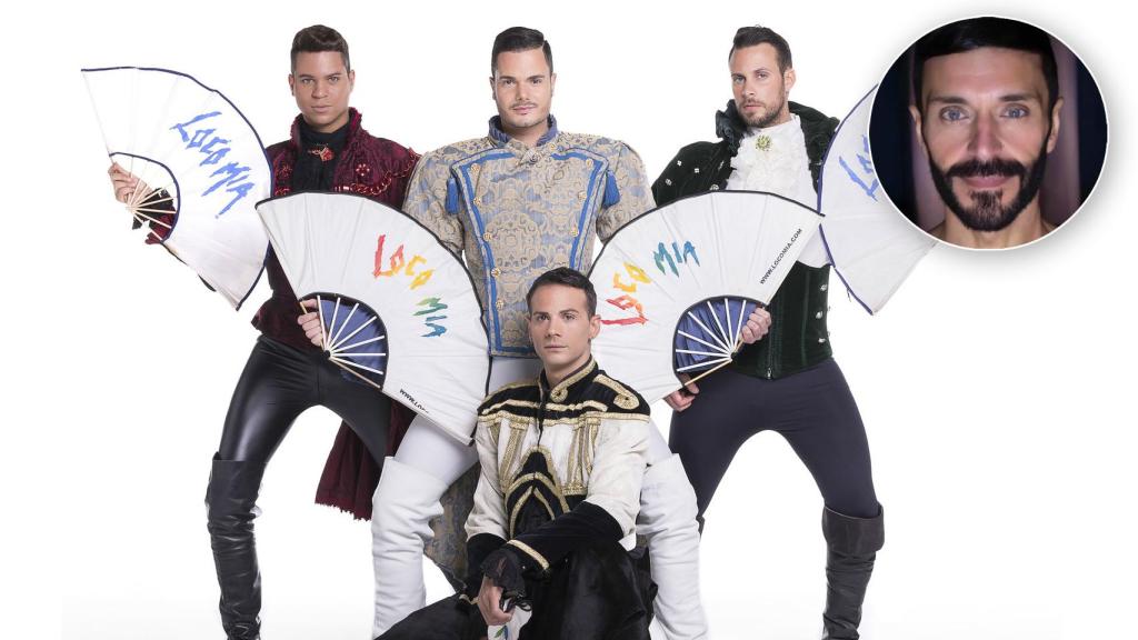 Locomía en un montaje junto a Frank Romero.