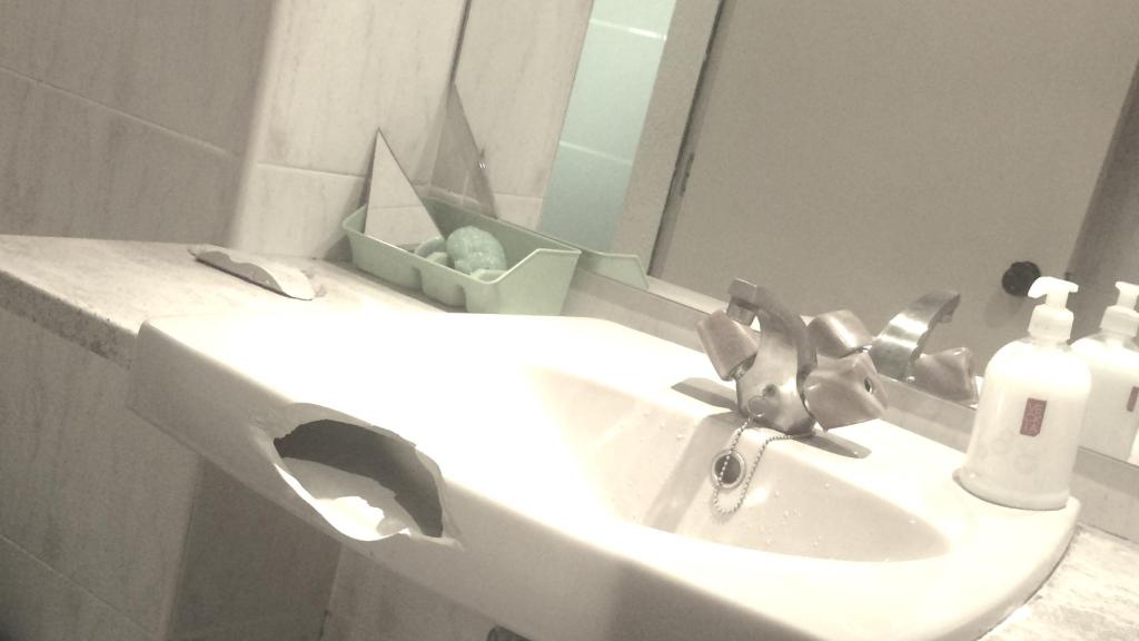 Una de las estancias de la oficina donde trabajan los traductores.