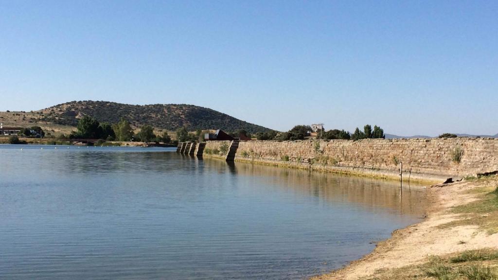 Panorámica de la antigua presa