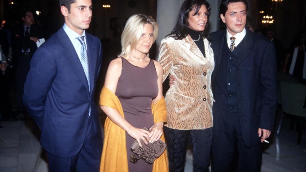 Francisco Rivera, Eugenia Martínez de Irujo, Carmen Ordóñez y Ernesto Neyra.