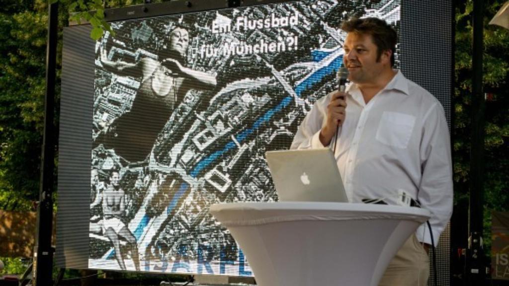 Benjamin David hablando sobre su asciación 'Isarlust'