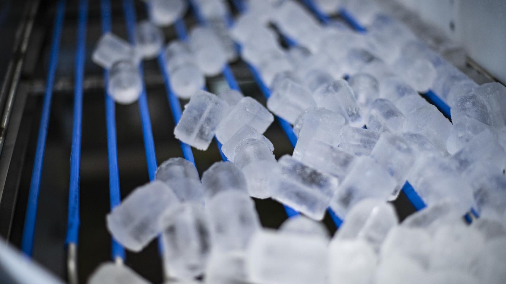 La mayor fábrica de hielo de Europa