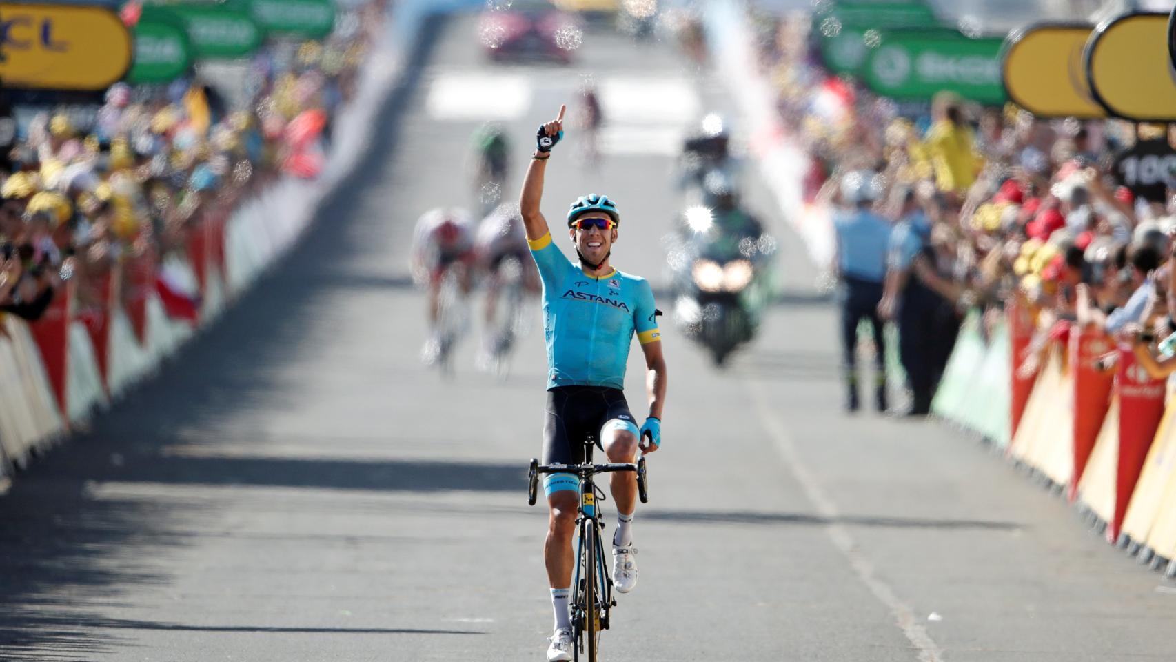 Omar Fraile celebra su victoria.