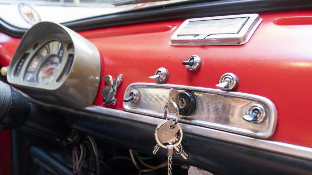 A bordo de un Seat 600