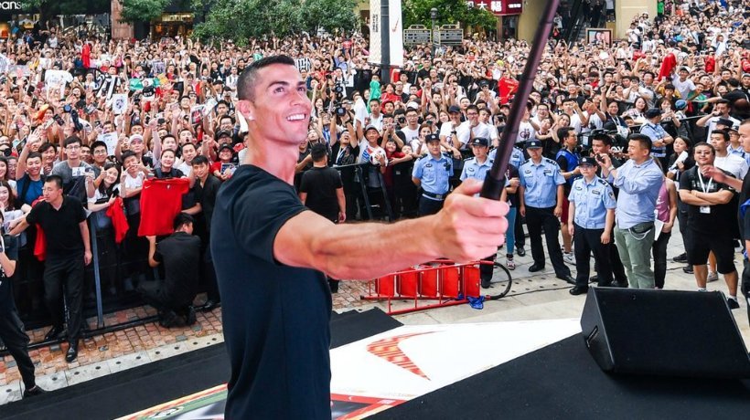 Cristiano desata la locura en China.Foto: Twitter (@Cristiano)