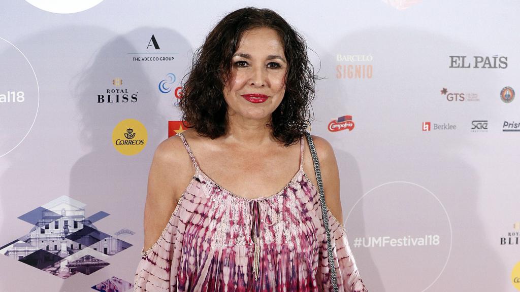 Isabel Gemio posando en el photocall del concierto de Gregory Porter.